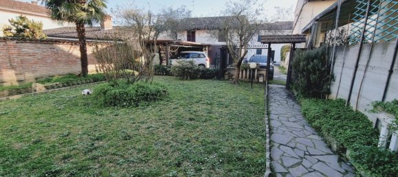 5 rooms House in Castelletto Monferrato, Italy No. 61681 2