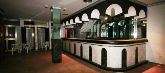 5 bedrooms Apartment in Guaro, Spain No. 190864 3