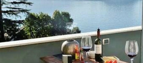 Пентхаус с 2 спальнями в Варенна, Италия № 173529 3