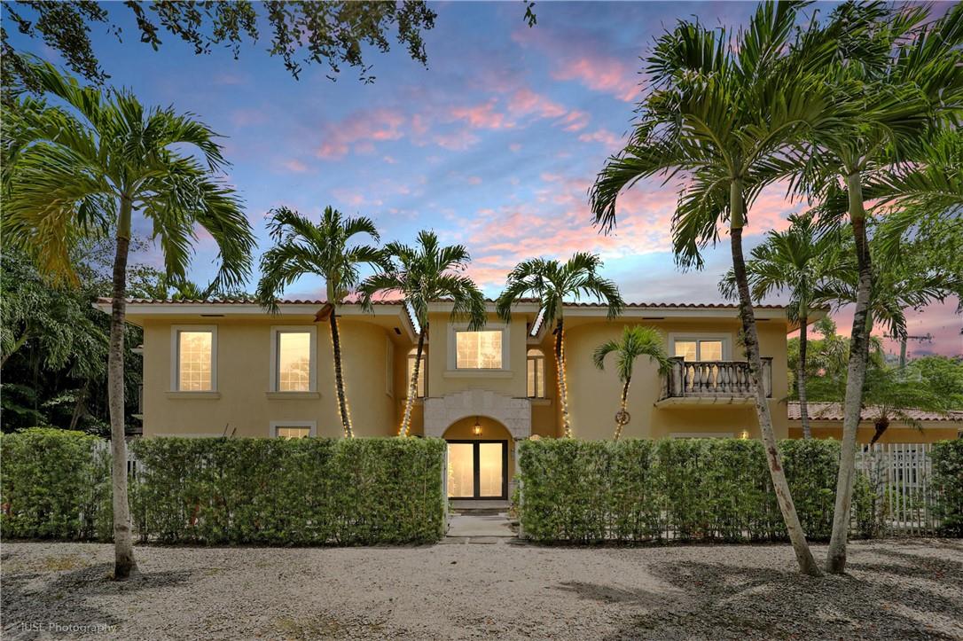 4 dormitorios villa en venta en Miami, Miami-Dade, Florida, USA № 613236