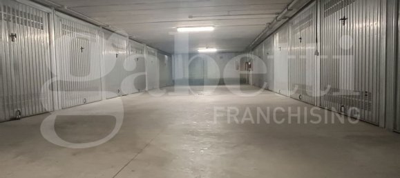 15m² Garage in Milan, Italy No. 282228 4