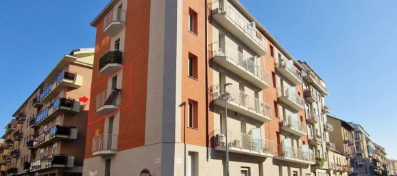 Квартира с 2 комнатами в Турин, Италия № 12239 2