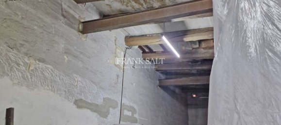 Lagerhaus in Marsa, Malta 766m², Nr. 13471 2