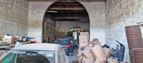 Lagerhaus in Marsa, Malta 766m², Nr. 13471 4