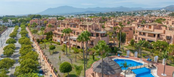 2 Schlafzimmer Penthouse in Estepona, Spain, Nr. 137536 2