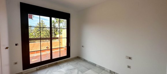2 Schlafzimmer Penthouse in Estepona, Spain, Nr. 137536 16