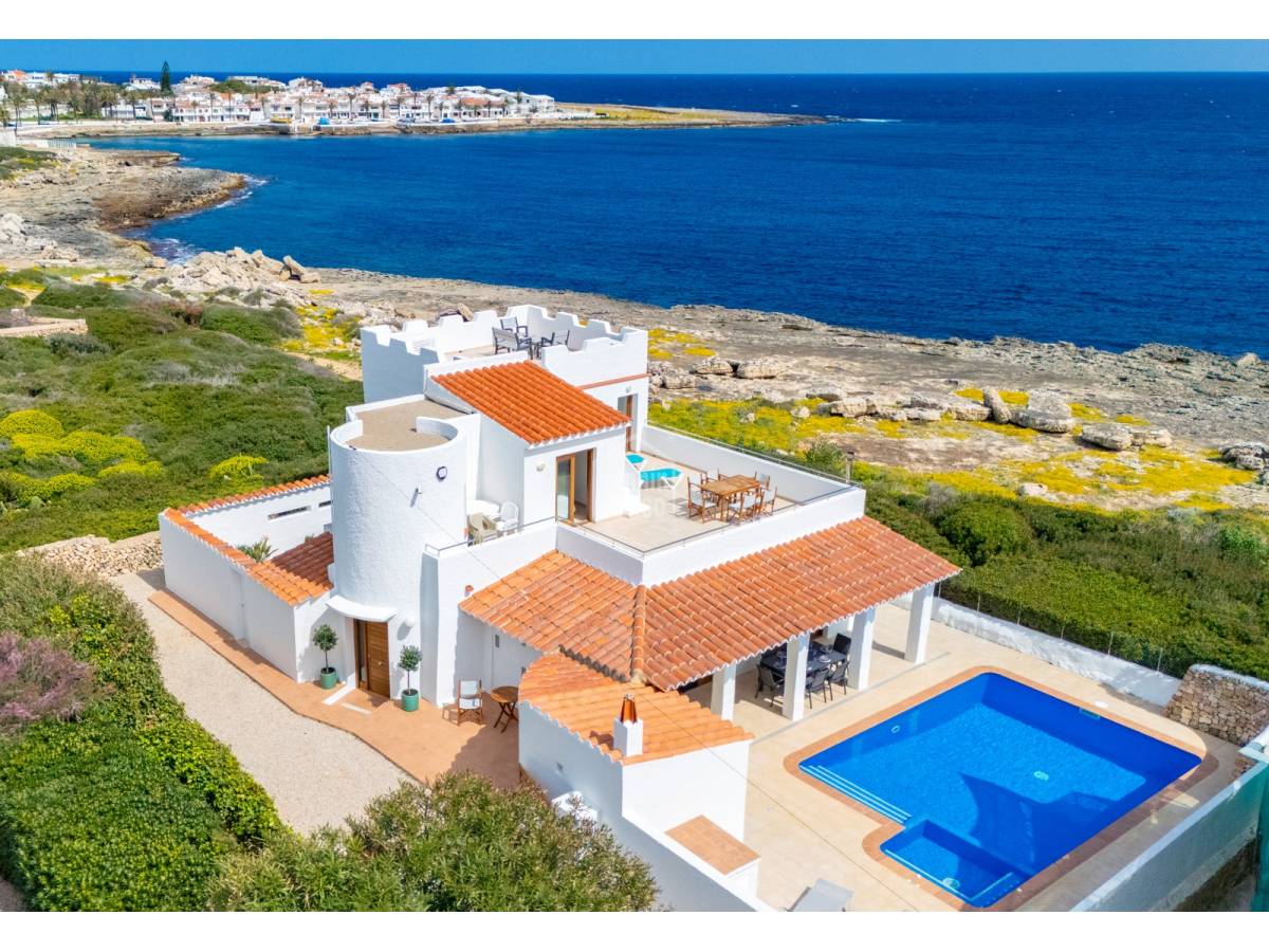 4 bedrooms Villa in Sant Lluis, Spain No. 133143