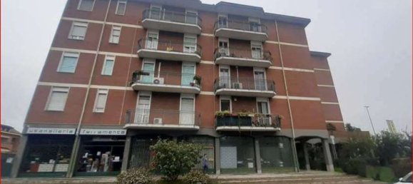 3 rooms Apartment in Settimo Milanese, Italy No. 182705 10