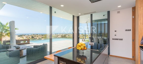 Villa de 4 dormitorios en Albufeira, Portugal No. 99328 8