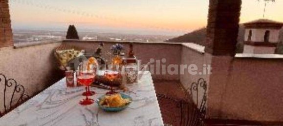 4 غرف نوم فيلا في Massarosa, Italy رقم 306136 16