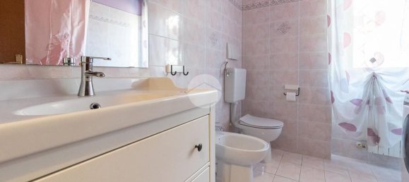 Apartamento de 3 dormitorios en Rome, Italy No. 324214 8