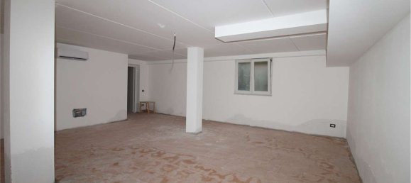 3 غرف نوم شقة في Lavagno, Italy رقم 317355 17