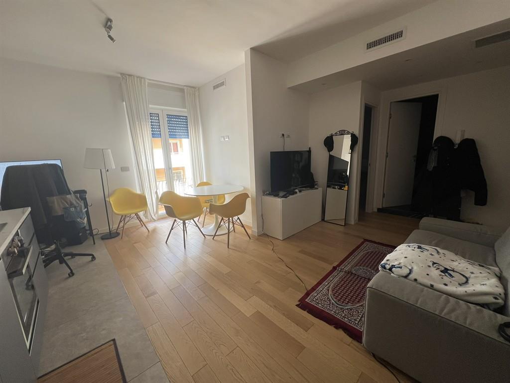 2 rooms Apartment in Bari, Italy No. 37498