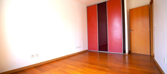 2 Schlafzimmer Wohnung in Choisy-le-Roi, France, Nr. 328999 4