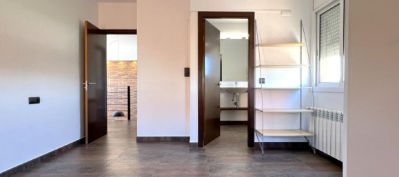 4 غرف نوم منزل في Girona, Spain رقم 137940 7