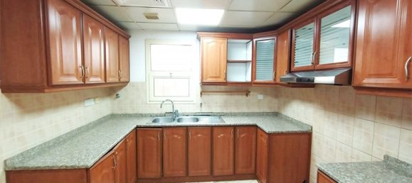 Moradia comercial T4 em Shakhbout City, UAE N.º 39555 15