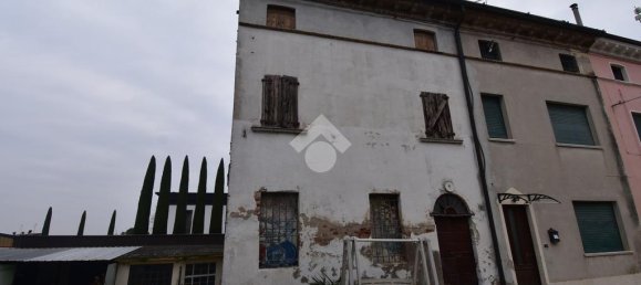 Дом с 3 комнатами в Казалольдо, Италия № 151108 20