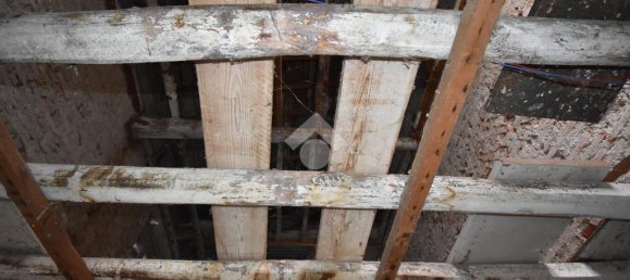 Дом с 3 комнатами в Казалольдо, Италия № 151108 27