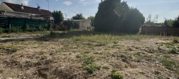 Grundstück in Saran, France 1070m², Nr. 257440 3