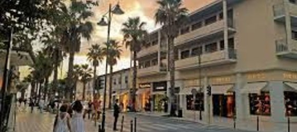 5 rooms House in Forte dei Marmi, Italy No. 227924 24