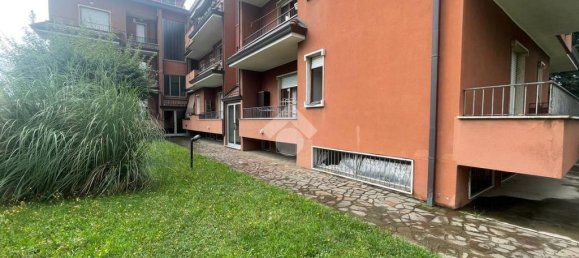 3 rooms Office in Rescaldina, Italy No. 282219 2