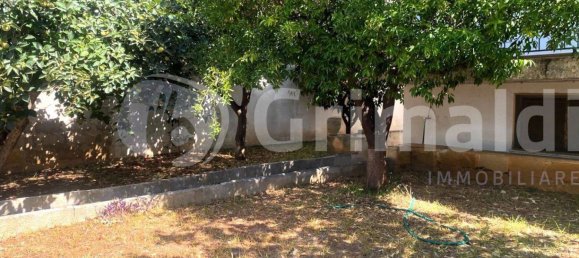 3 bedrooms House in Sannicola, Italy No. 354062 14