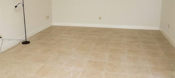 2 dormitorios propiedad comercial en venta en Miami, Miami-Dade, Florida, USA № 615320 9