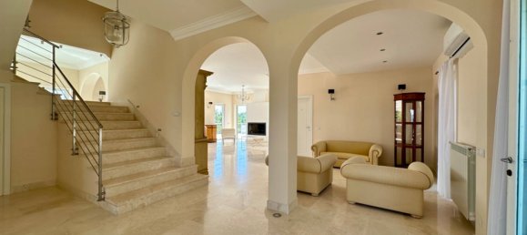 5 bedrooms Villa in Bassano Romano, Italy No. 272669 28