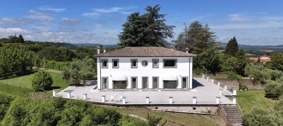 5 bedrooms Villa in Bassano Romano, Italy No. 272669 2