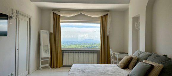 5 bedrooms Villa in Bassano Romano, Italy No. 272669 18