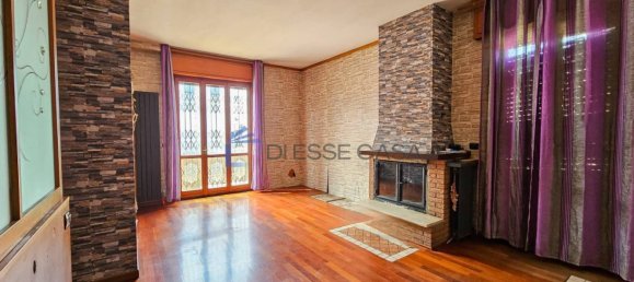 2 bedrooms Apartment in Desio, Italy No. 327315 5