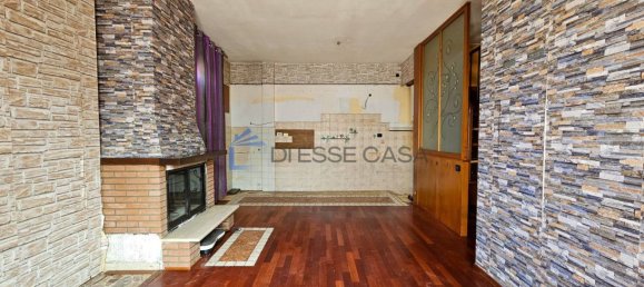 2 bedrooms Apartment in Desio, Italy No. 327315 7