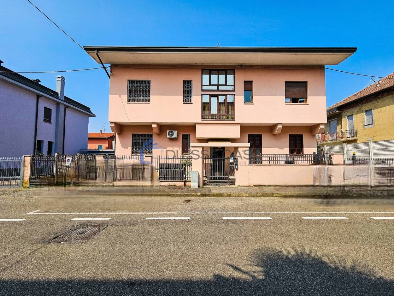 2 bedrooms Apartment in Desio, Italy No. 327315