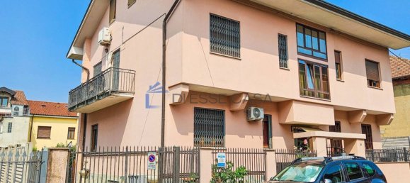 2 bedrooms Apartment in Desio, Italy No. 327315 30