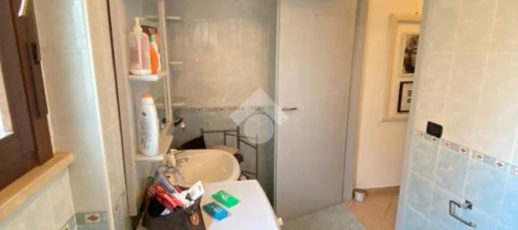 5 rooms Apartment in Rome, Italy No. 234147 16