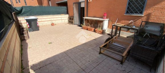 5 rooms Apartment in Rome, Italy No. 234147 2