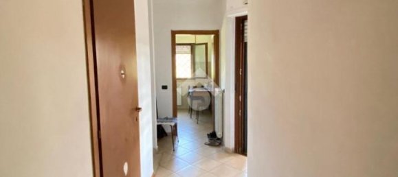 5 rooms Apartment in Rome, Italy No. 234147 10