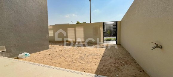 3 Schlafzimmer Villa in Dubai, UAE, Nr. 27698 11