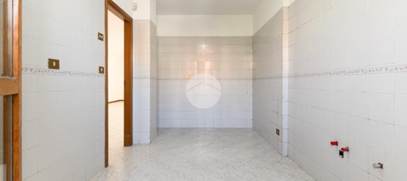 4 rooms Apartment in Rome, Italy No. 232657 38