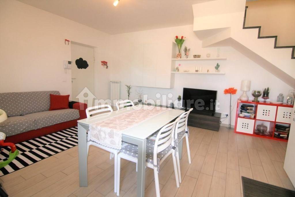 4-salle Appartement à Carrara, Italy No. 158284