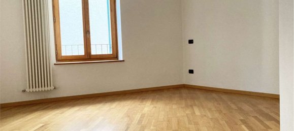 4 rooms Apartment in Cles, Italy No. 203760 4