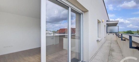 2 bedrooms Apartment in Chennevieres-sur-Marne, France No. 183379 7