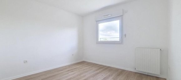 2 bedrooms Apartment in Chennevieres-sur-Marne, France No. 183379 9