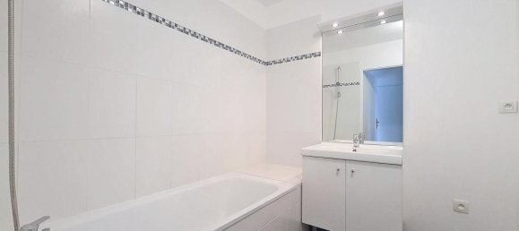 2 bedrooms Apartment in Chennevieres-sur-Marne, France No. 183379 11