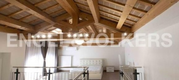 4 rooms Duplex in Venice, Italy No. 127890 8