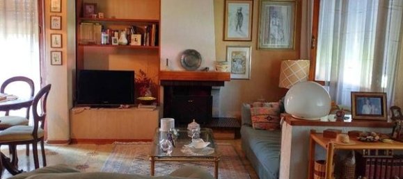 7 rooms Villa in Lucca, Italy No. 11673 10