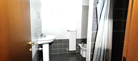 3-salle Appartement à Seveso, Italy No. 268026 11