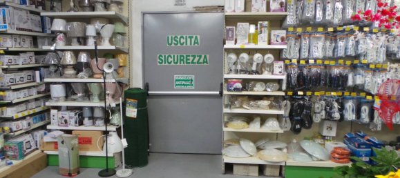 Propiedad comercial de 2 habitaciónes en Rome, Italy No. 348419 17