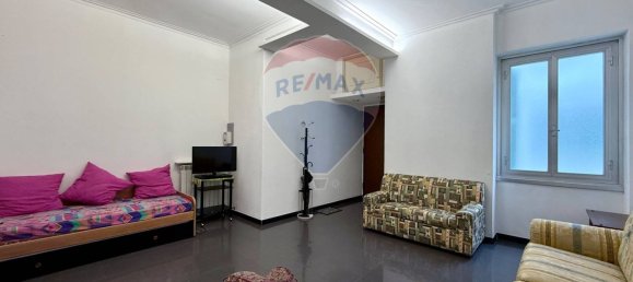 3 bedrooms Apartment in Genoa, Italy No. 348006 2