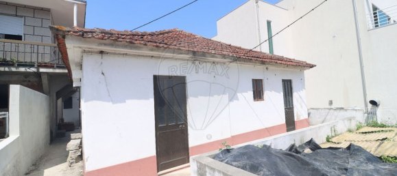 2 chambres Maison à Felgueiras, Portugal No. 17958 3